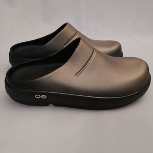 OOFOS Unisex Recovery Clogs